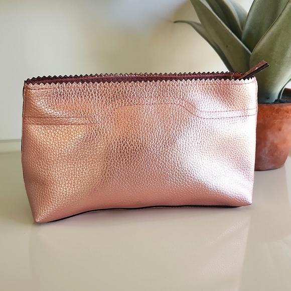 New Victoria's Secret Rose Gold Beauty Bag with Cosmetics, Make Up, Perfume, etc - Picture 5 of 9